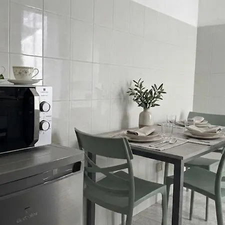 Living - Italia 163 아파트 *